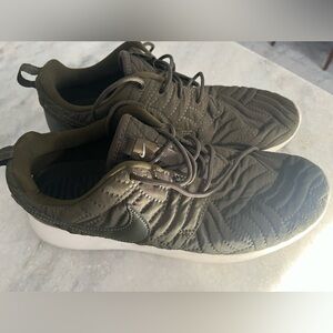 Nike green soft runners